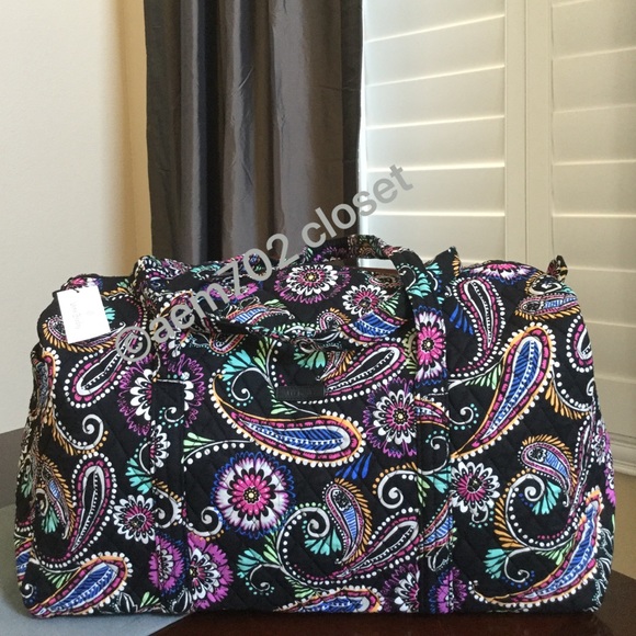 Vera Bradley Handbags - NWT VERA BRADLEY LARGE DUFFEL